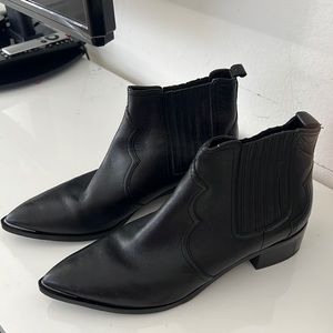 Marc Fisher flat boot